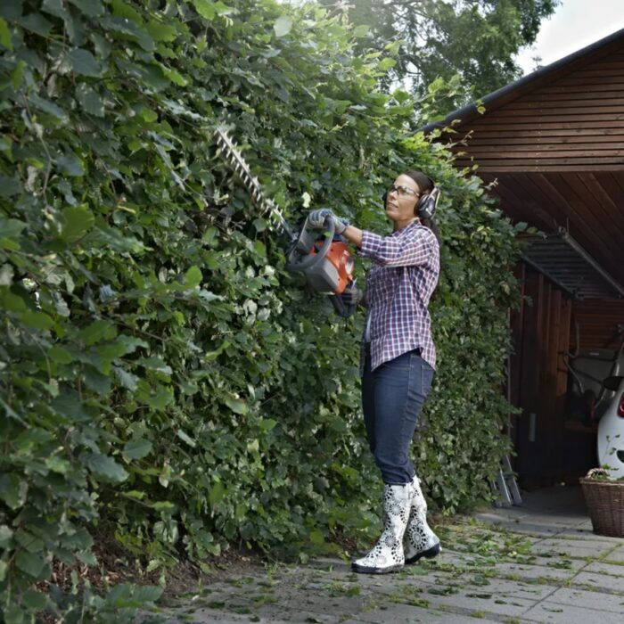 Aparador de cerca viva Husqvarna 122HD60 Gasolina Motor 2 tempos - Imagem 9